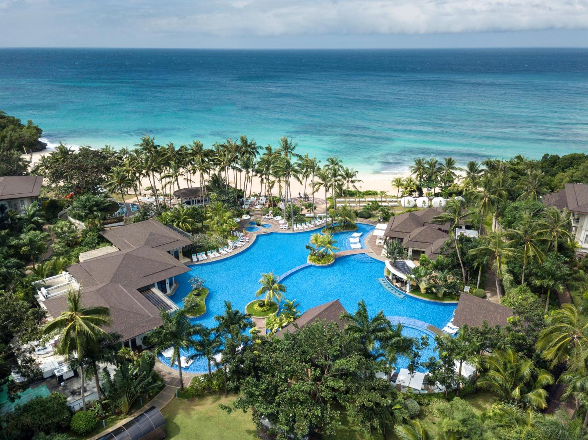Movenpick Resort & Spa Boracay Yapak Exterior foto The pool at the Hard Rock Hotel