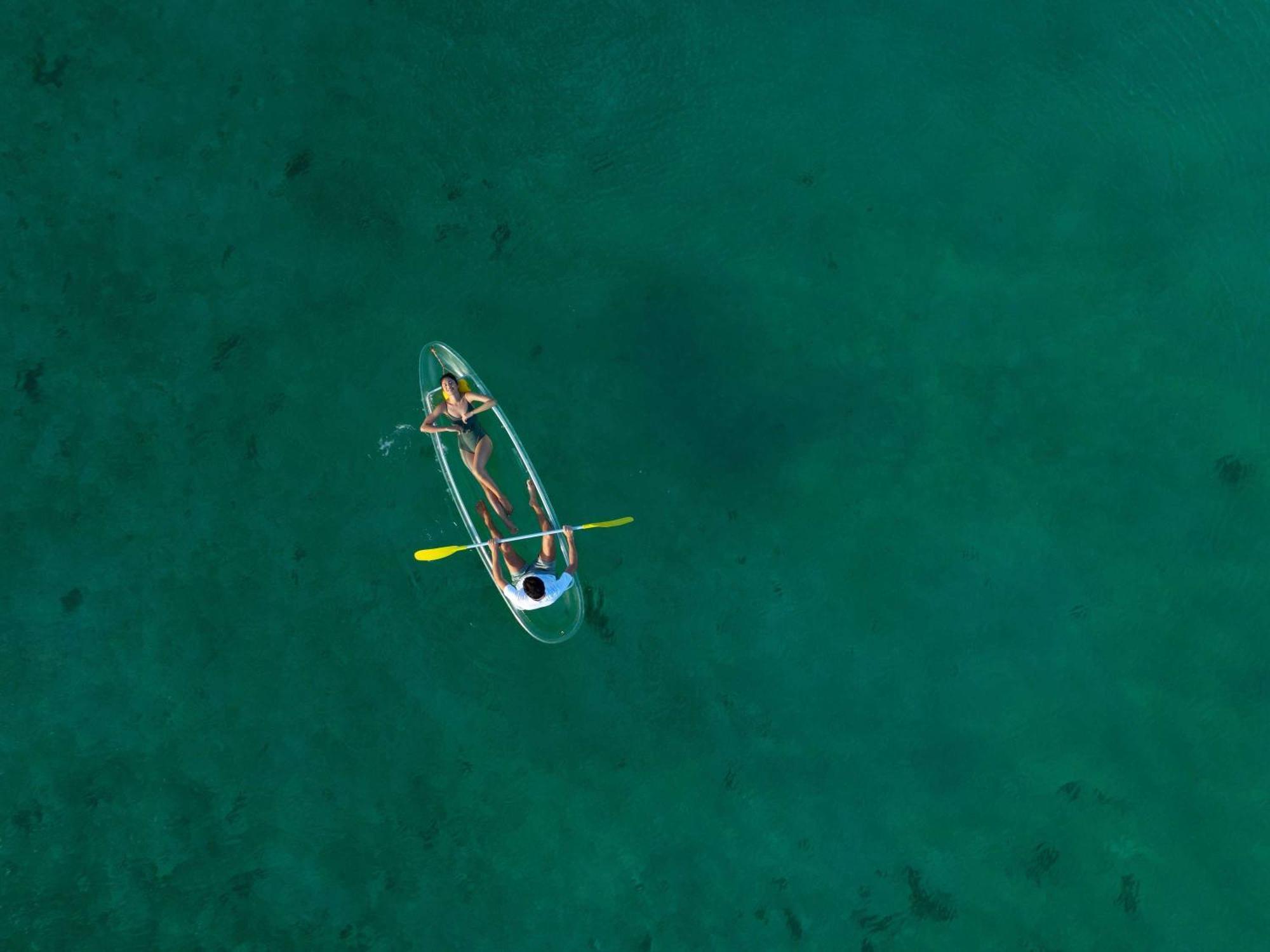 Movenpick Resort & Spa Boracay Yapak Exterior foto Kayaking in the Red Sea