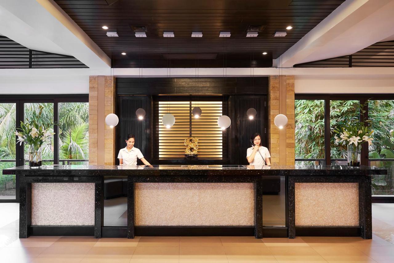 Movenpick Resort & Spa Boracay Yapak Exterior foto The lobby of the hotel