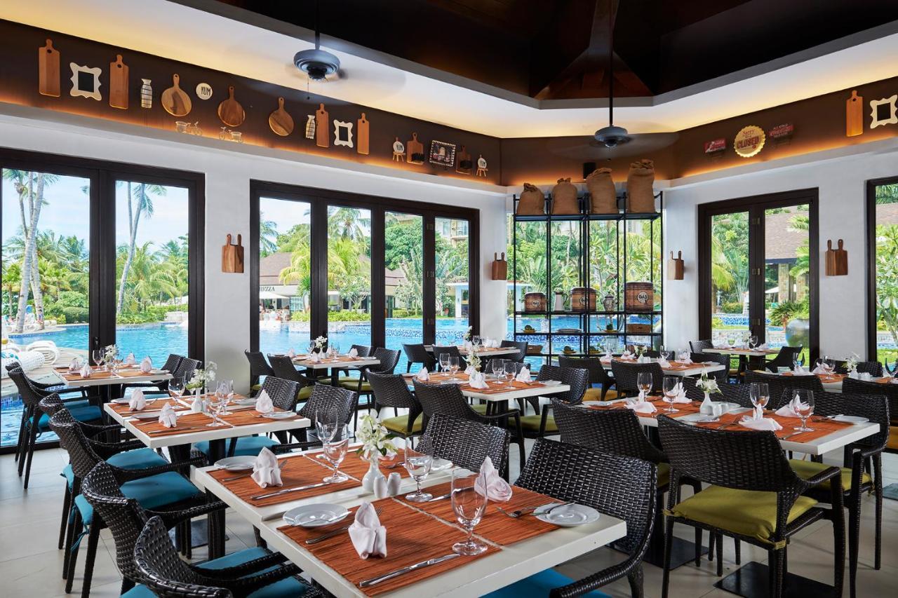 Movenpick Resort & Spa Boracay Yapak Exterior foto The restaurant at the resort